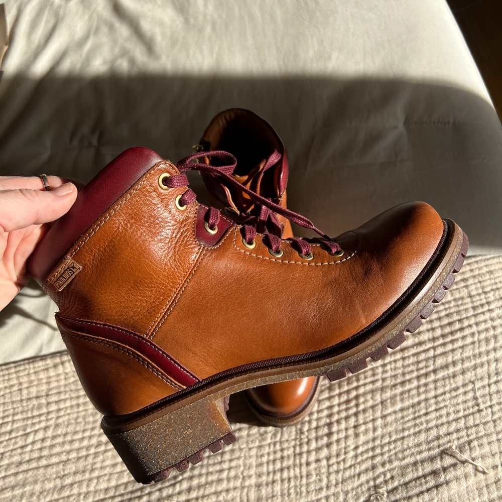Pikolinos Aspe Bootie in Brandy - Size 39